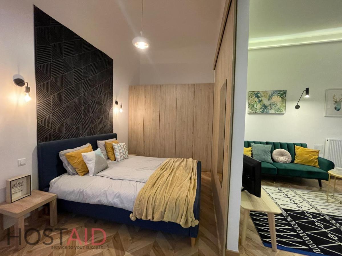 M10 Apartment - Hostaid Budapest Eksteriør billede